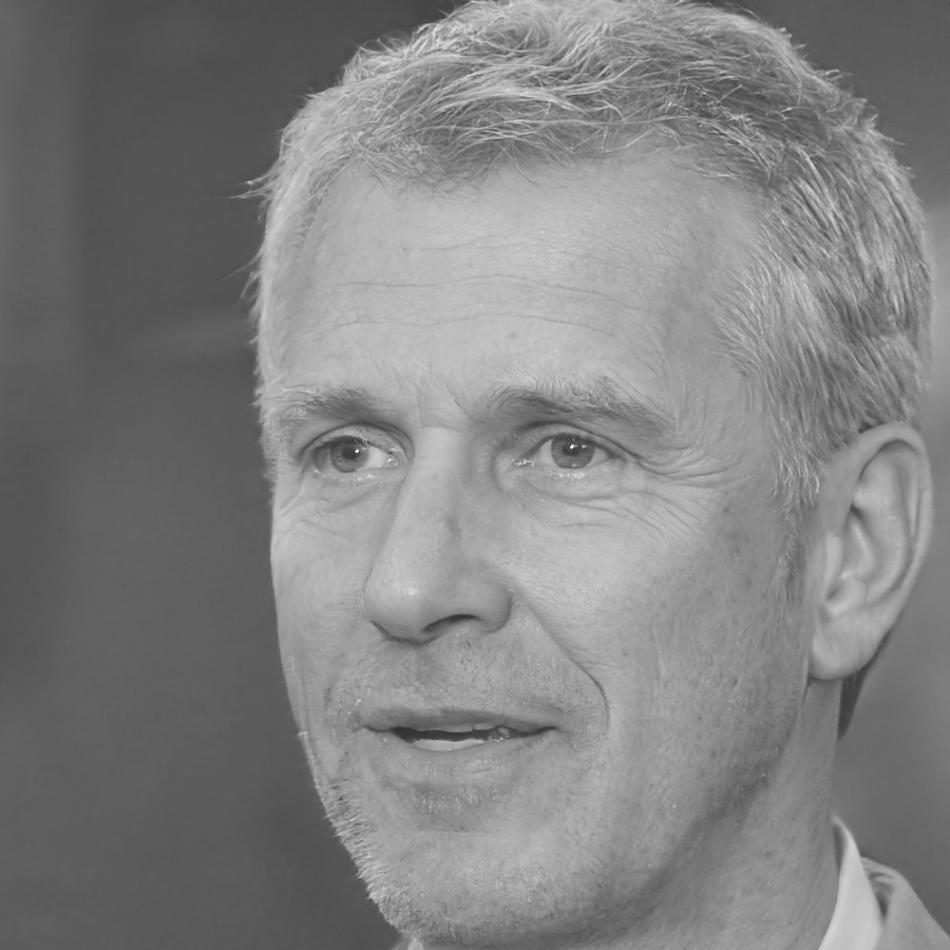 Marcus Thompson - Budget Strategy Expert